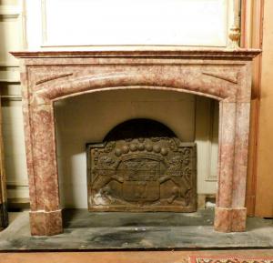 chm442 red marble fireplace, 19th century, dimensions cm W 140 x H 109, D 37